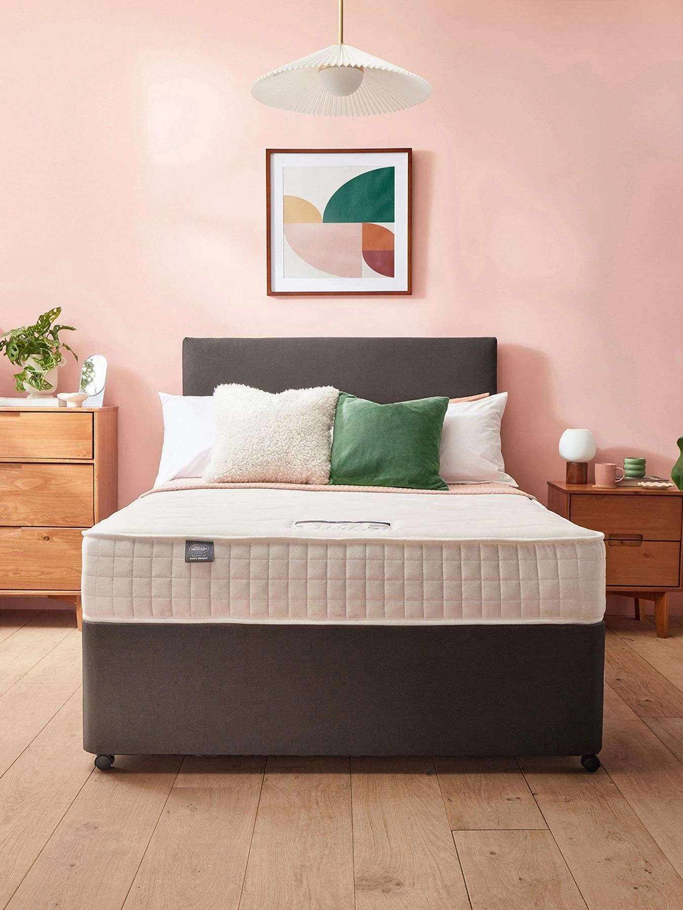 Silentnight Mia 1000 Pocket Memory Divan Bed With Storage Options (headboard Not Included) 3 Silentnight Mia 1000 Pocket Memory Divan Bed With Storage Options (headboard Not Included)