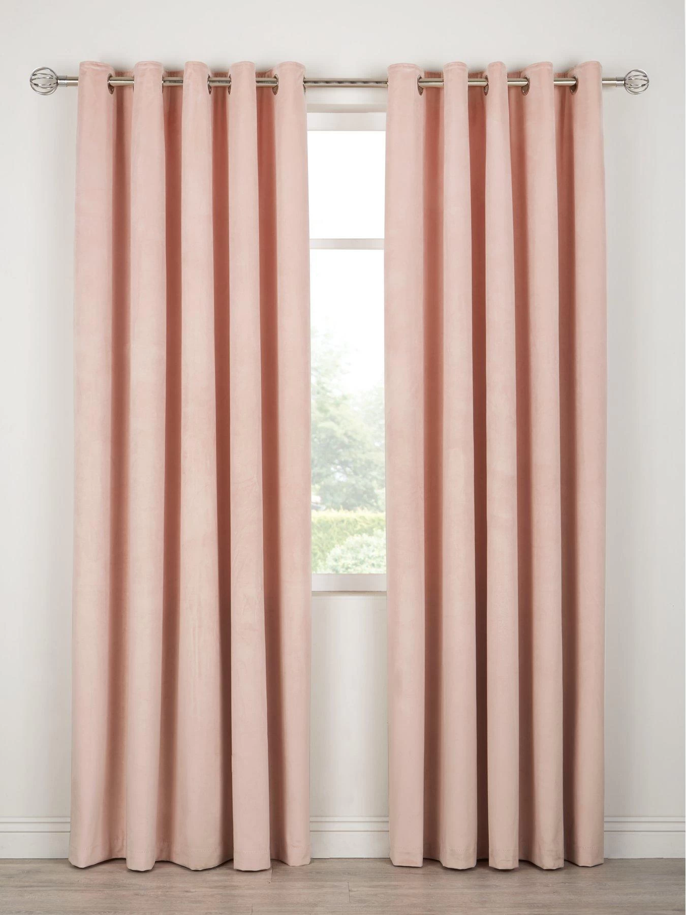 Very Home Thermal Velour Lined Eyelet Curtains 3 Very Home Thermal Velour Lined Eyelet Curtains