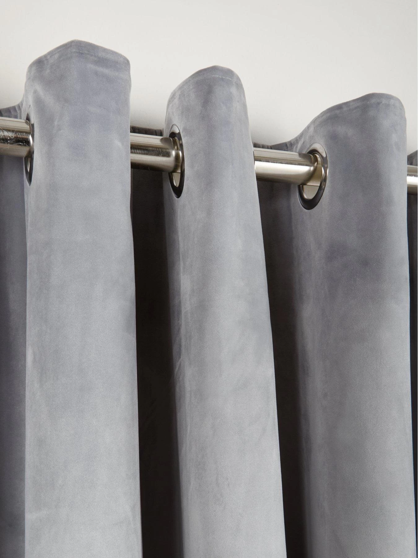 Very Home Thermal Velour Lined Eyelet Curtains 5 Very Home Thermal Velour Lined Eyelet Curtains - Image 3