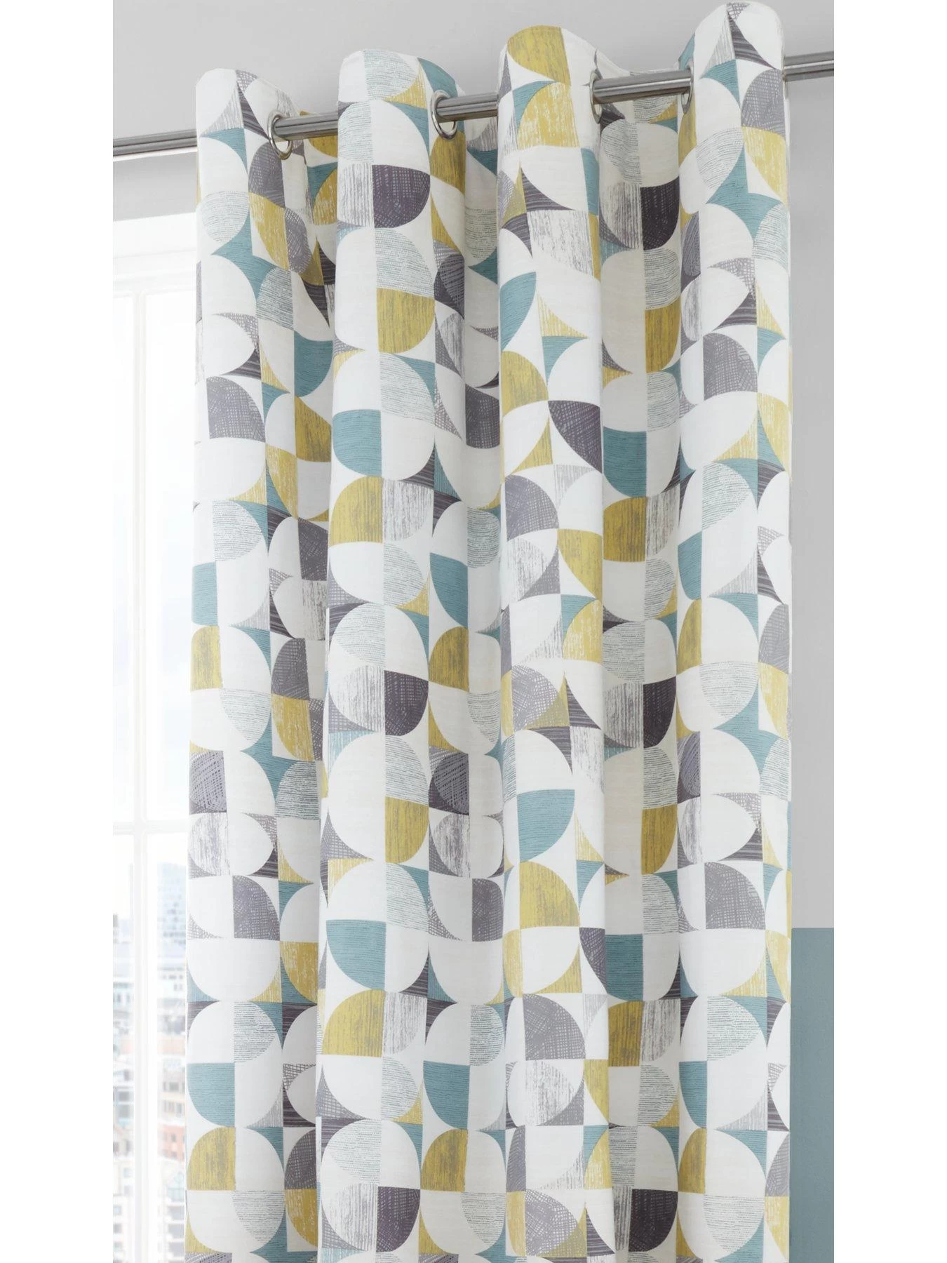 Catherine Lansfield Retro Circles Eyelet Lined Curtains 5 Catherine Lansfield Retro Circles Eyelet Lined Curtains - Image 3