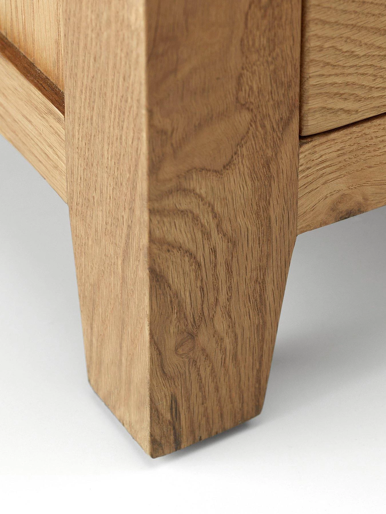 Julian Bowen Marlborough 2 Door Solid Oak/Oak Veneer Wardrobe 4 Julian Bowen Marlborough 2 Door Solid Oak/Oak Veneer Wardrobe - Image 2