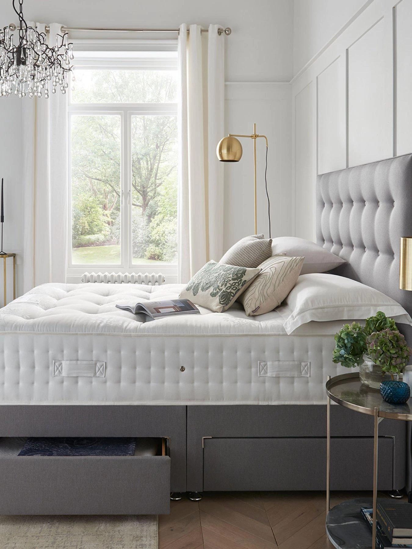 Silentnight Jasmine Luxury 2000 Pocket Mattress - Medium - Express Delivery 3 Silentnight Jasmine Luxury 2000 Pocket Mattress - Medium - Express Delivery