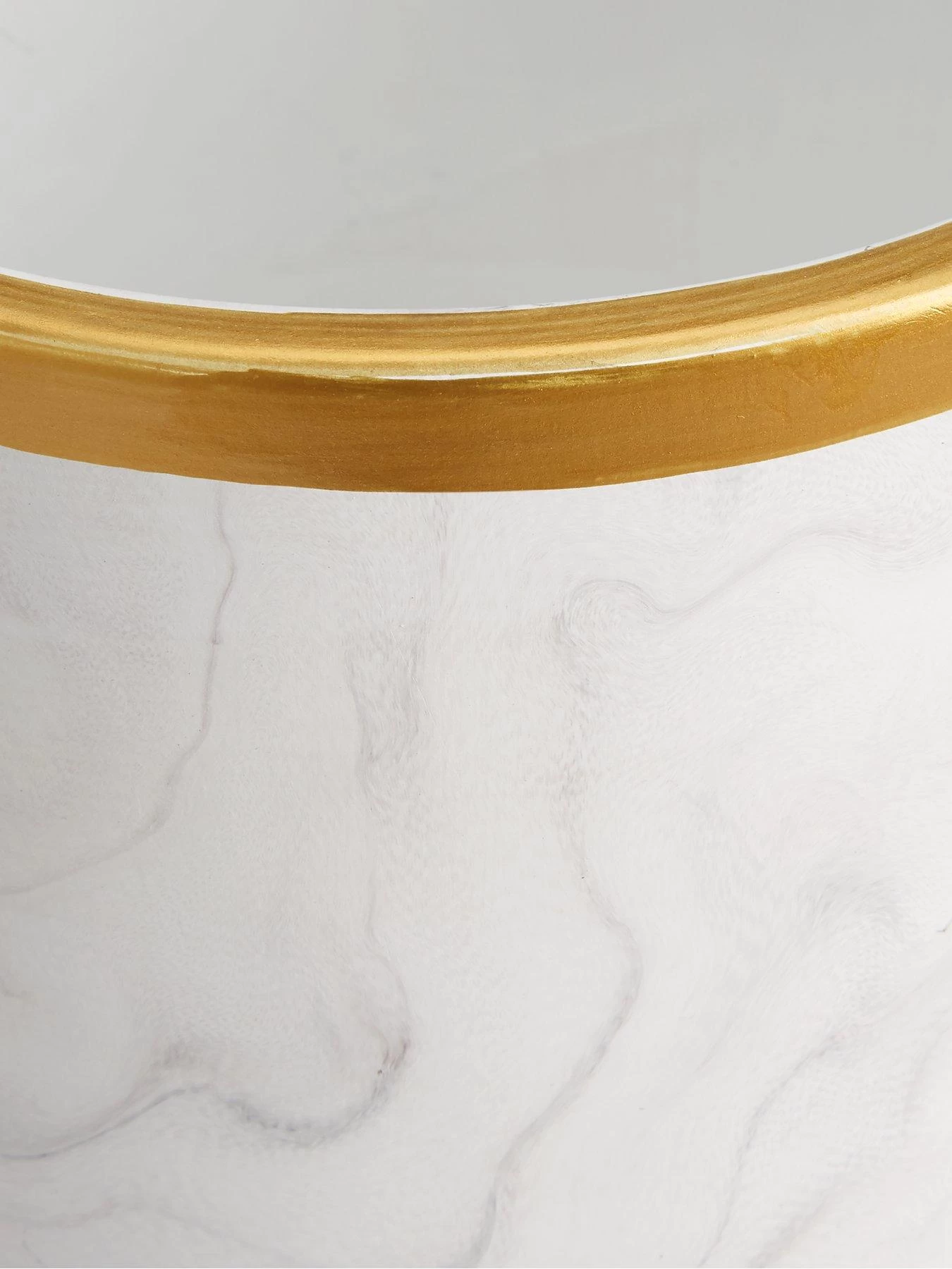 Marble-Effect Standing Planter With Metallic Rim 5 Marble-Effect Standing Planter With Metallic Rim - Image 3