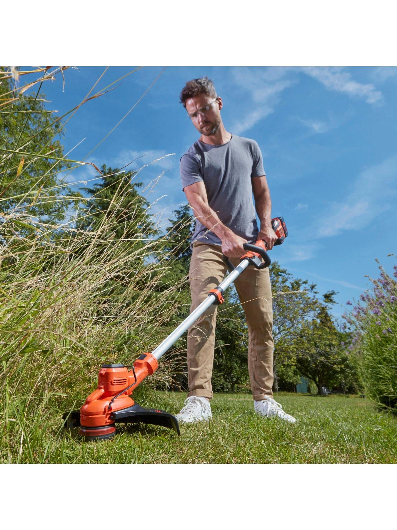Black & Decker 36V Cordless Li-ion 33cm AFS® Strimmer® (BCSTA5362L1-GB) 4 Black & Decker 36V Cordless Li-ion 33cm AFS® Strimmer® (BCSTA5362L1-GB) - Image 2