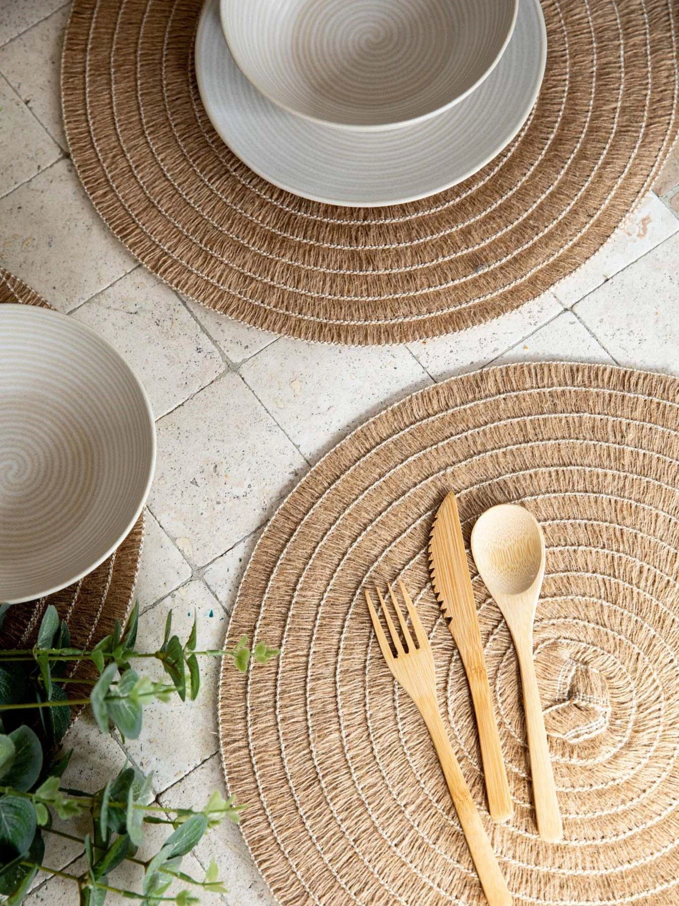 KitchenCraft Woven Hessian Set Of 4 Placemats 5 KitchenCraft Woven Hessian Set Of 4 Placemats - Image 3