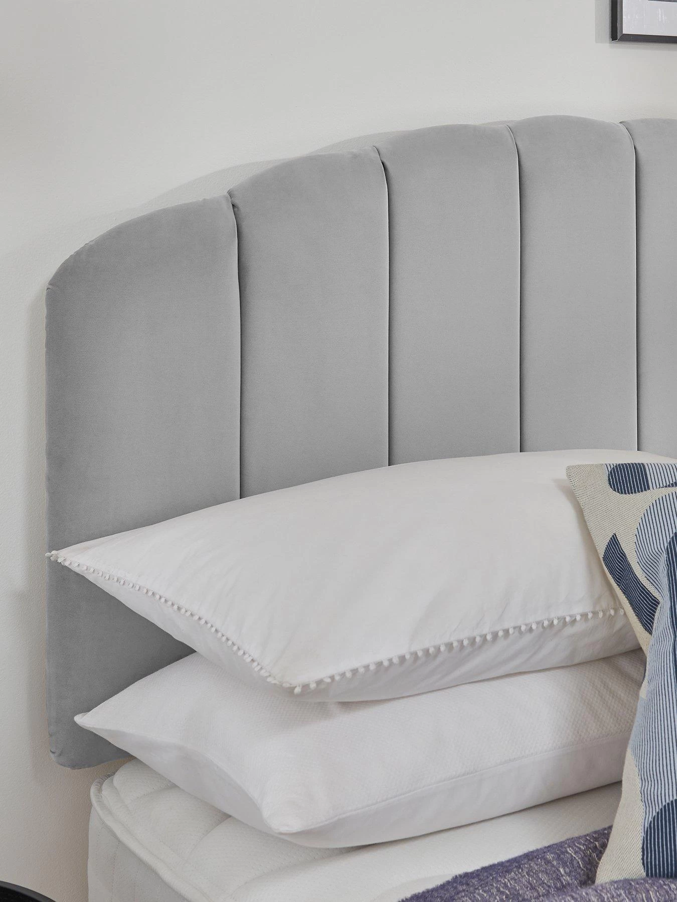 Silentnight Ava Memory 1000 Pocket Velvet Ottoman Storage Bed, Headboard Included 6 Silentnight Ava Memory 1000 Pocket Velvet Ottoman Storage Bed, Headboard Included - Image 4