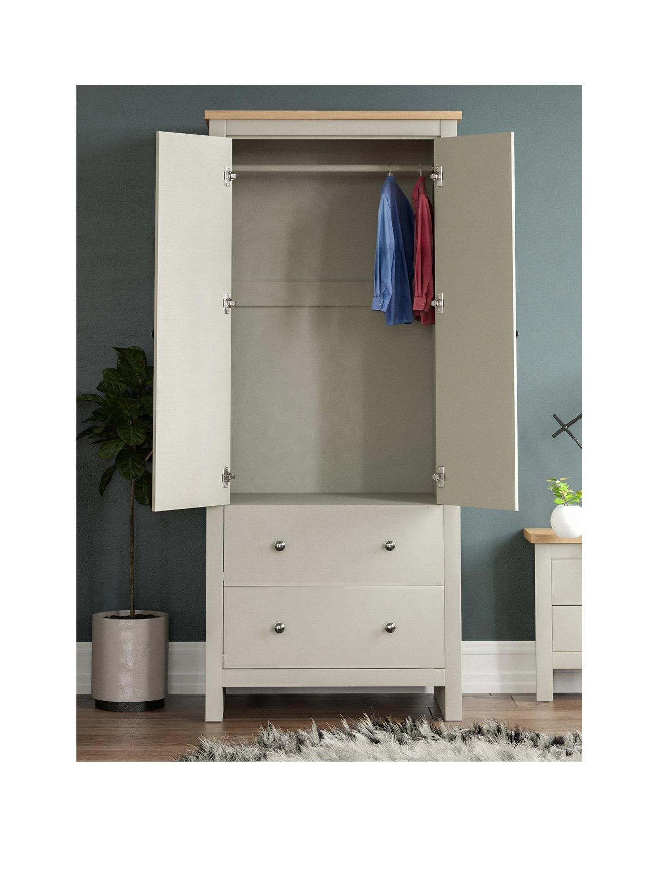 Vida Designs Arlington 2 Door, 2 Drawer Wardrobe - White 5 Vida Designs Arlington 2 Door, 2 Drawer Wardrobe - White - Image 3