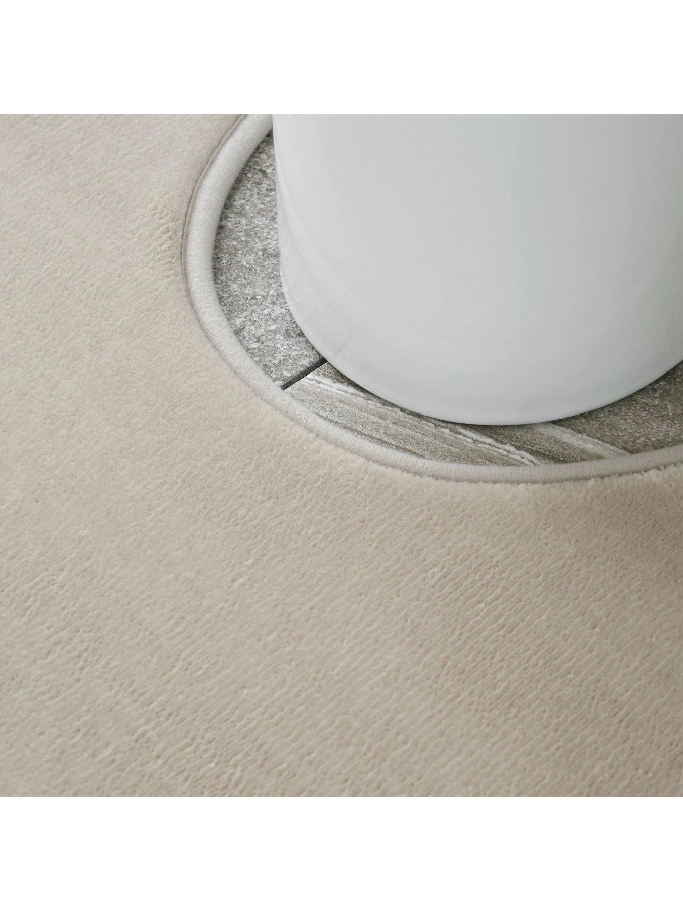 Catherine Lansfield Anti Bacterial Memory Foam Bath Mat & Pedestal Mat Set 7 Catherine Lansfield Anti Bacterial Memory Foam Bath Mat & Pedestal Mat Set - Image 5