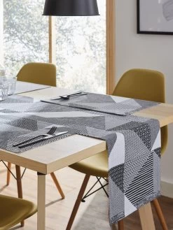 Catherine Lansfield Larrson Geo Grey Runner 8 Catherine Lansfield Larrson Geo Grey Runner -Home Comprehensive TLM4W SQ3 0000000005 GREY SLd1