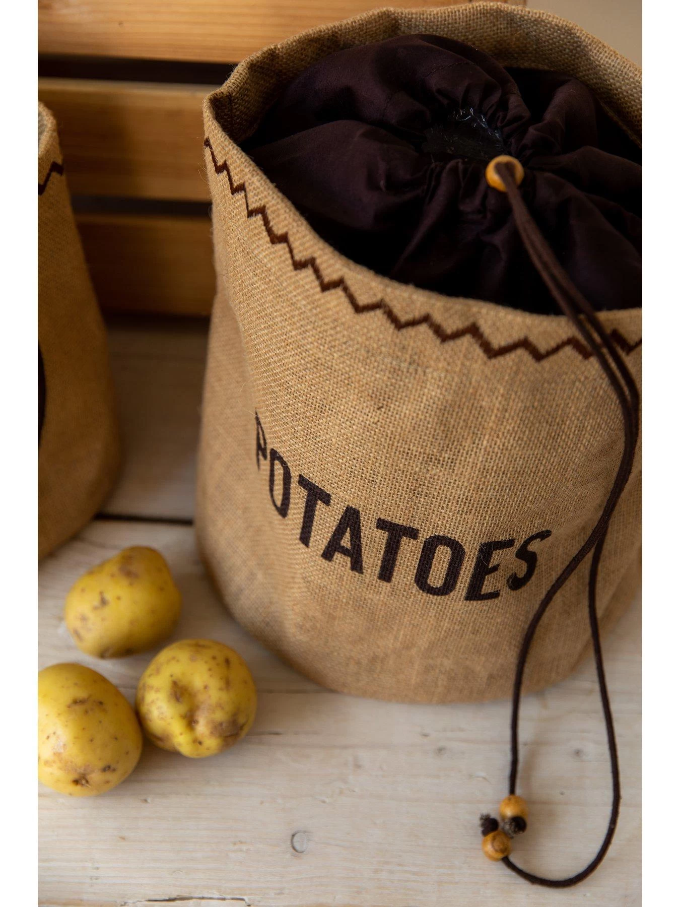 Natural Elements Hessian Potato Preserving Bag With Blackout Lining, Tagged 5 Natural Elements Hessian Potato Preserving Bag With Blackout Lining, Tagged - Image 3