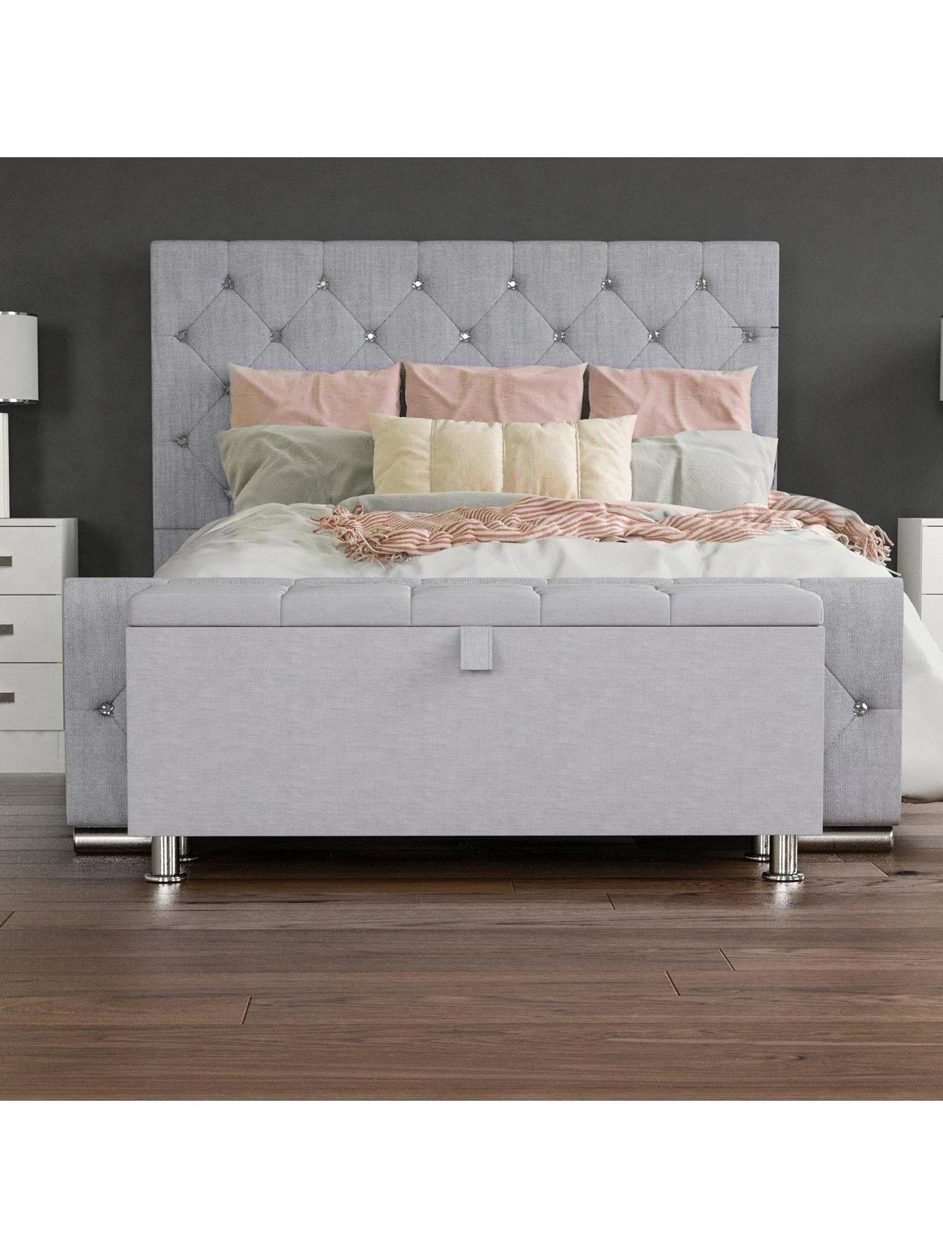 Vida Designs Valencia Fabric Storage Ottoman - Light Grey 6 Vida Designs Valencia Fabric Storage Ottoman - Light Grey - Image 4