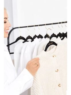 Style Sisters Slimline Velvet Clothes Hangers – Pack Of 30 -Home Comprehensive UZFH4 SQ4 0000000004 BLACK SLd2