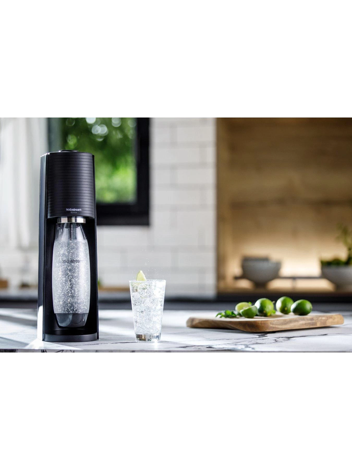SodaStream Terra Sparkling Water Maker - Black 4 SodaStream Terra Sparkling Water Maker - Black - Image 2