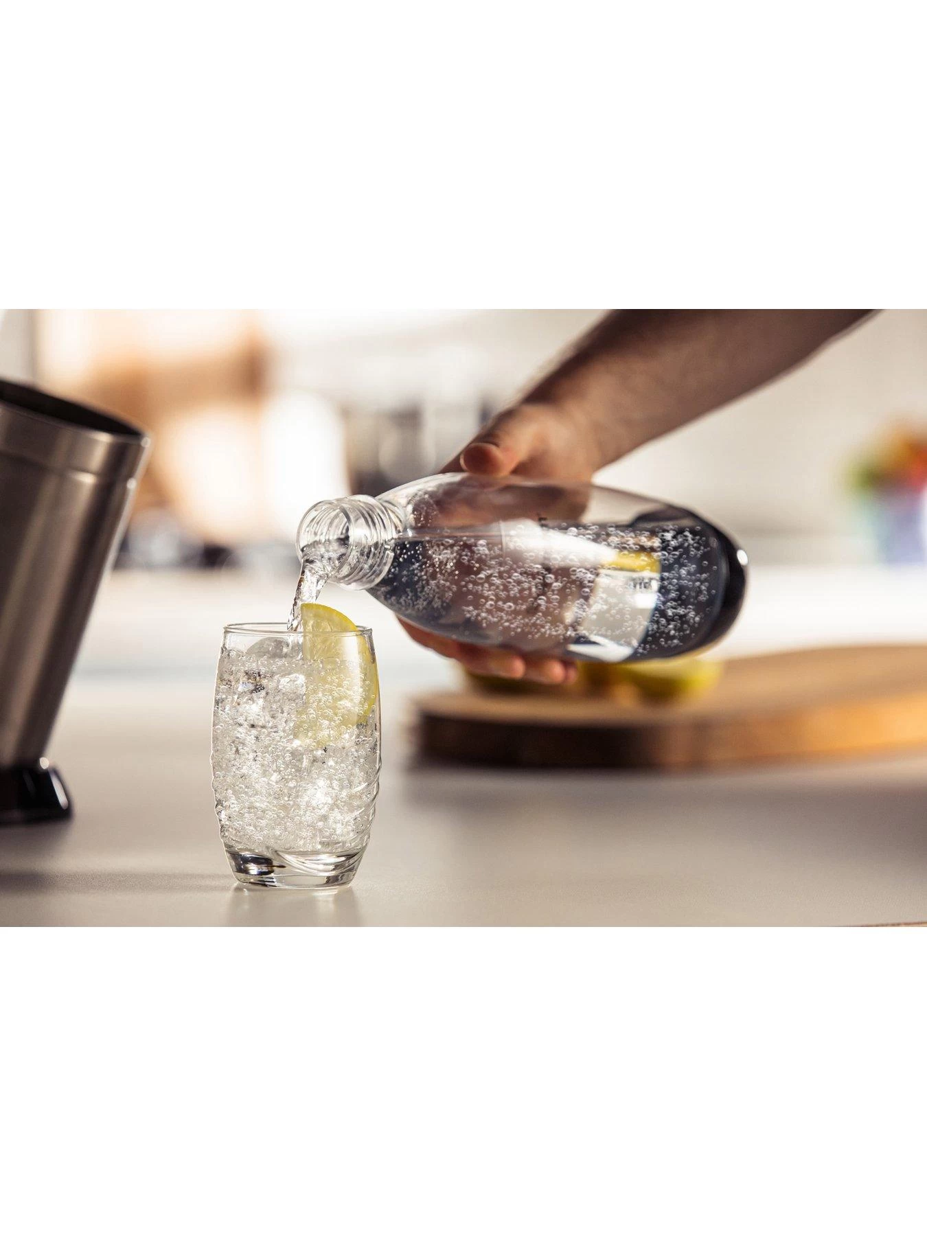 SodaStream Duo Sparkling Water Maker - White 4 SodaStream Duo Sparkling Water Maker - White - Image 2