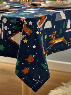 Catherine Lansfield Santas Christmas Wonderland Tablecloth - Small -Home Comprehensive V8NV9 SQ3 0000000099 N A SLd1