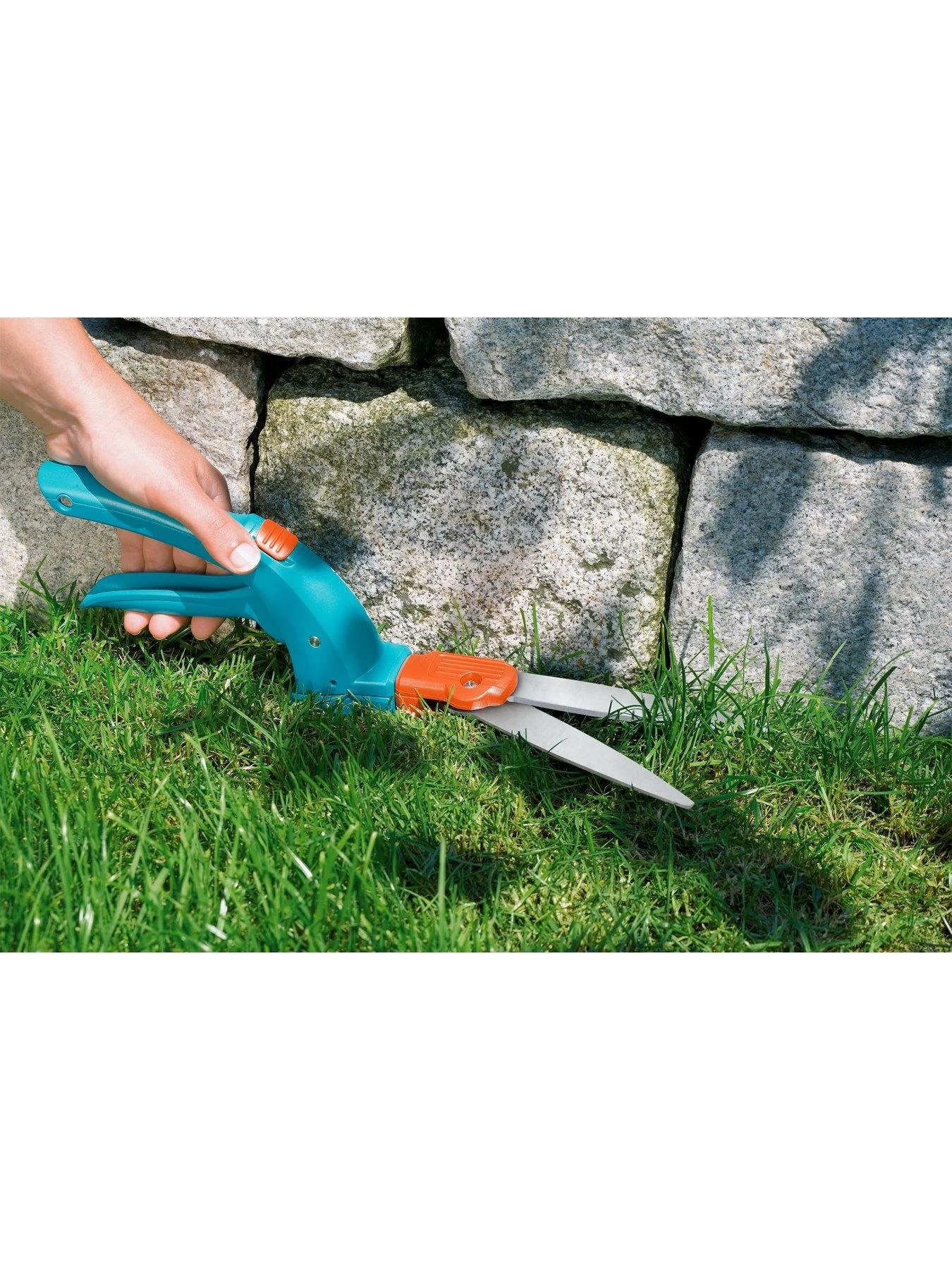 Gardena Classic Grass Shears - Rotatable 6 Gardena Classic Grass Shears - Rotatable - Image 4