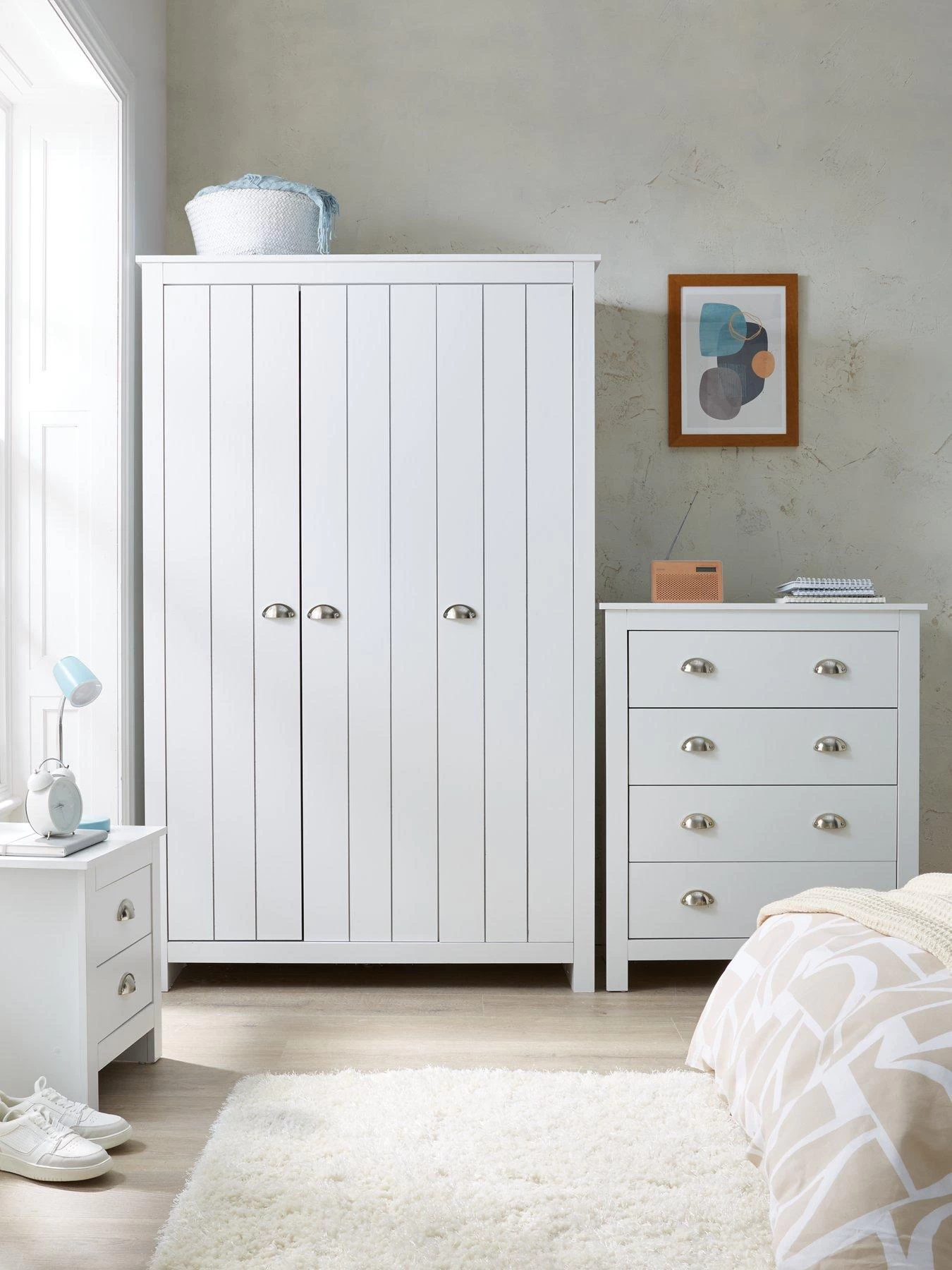 Very Home Atlanta 3 Piece Package - 3 Door Wardrobe, 4 Drawer Chest And 2 Drawer Bedside Chest - White 3 Very Home Atlanta 3 Piece Package - 3 Door Wardrobe, 4 Drawer Chest And 2 Drawer Bedside Chest - White