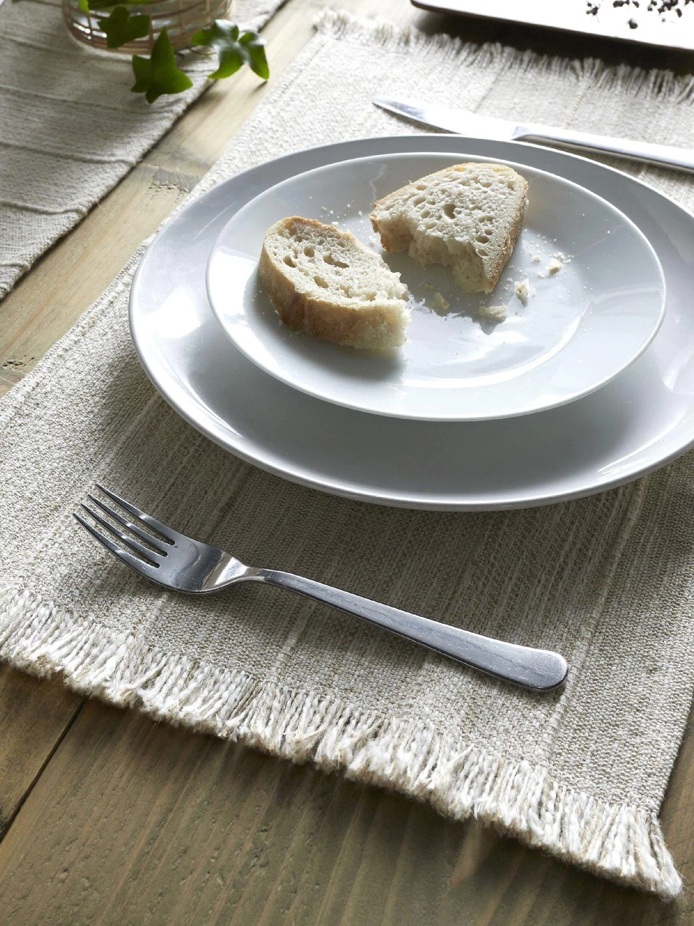 Pineapple Elephant Elephant Florin Placemats – Set Of 2 4 Pineapple Elephant Elephant Florin Placemats – Set Of 2 - Image 2