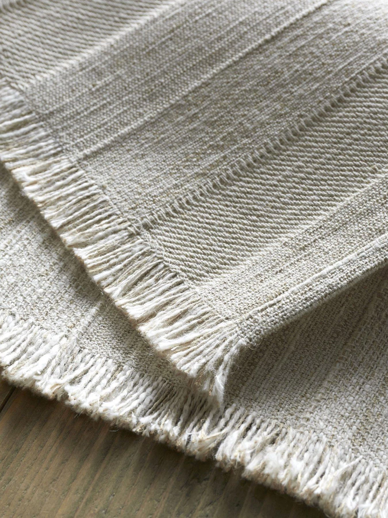 Pineapple Elephant Elephant Florin Placemats – Set Of 2 5 Pineapple Elephant Elephant Florin Placemats – Set Of 2 - Image 3