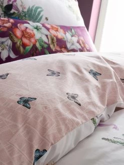 Bridgerton By Catherine Lansfield Wallflower Duvet Cover Set - Natural 12 Bridgerton By Catherine Lansfield Wallflower Duvet Cover Set - Natural -Home Comprehensive VLGCF SQ5 0000000003 NATURAL SLd2
