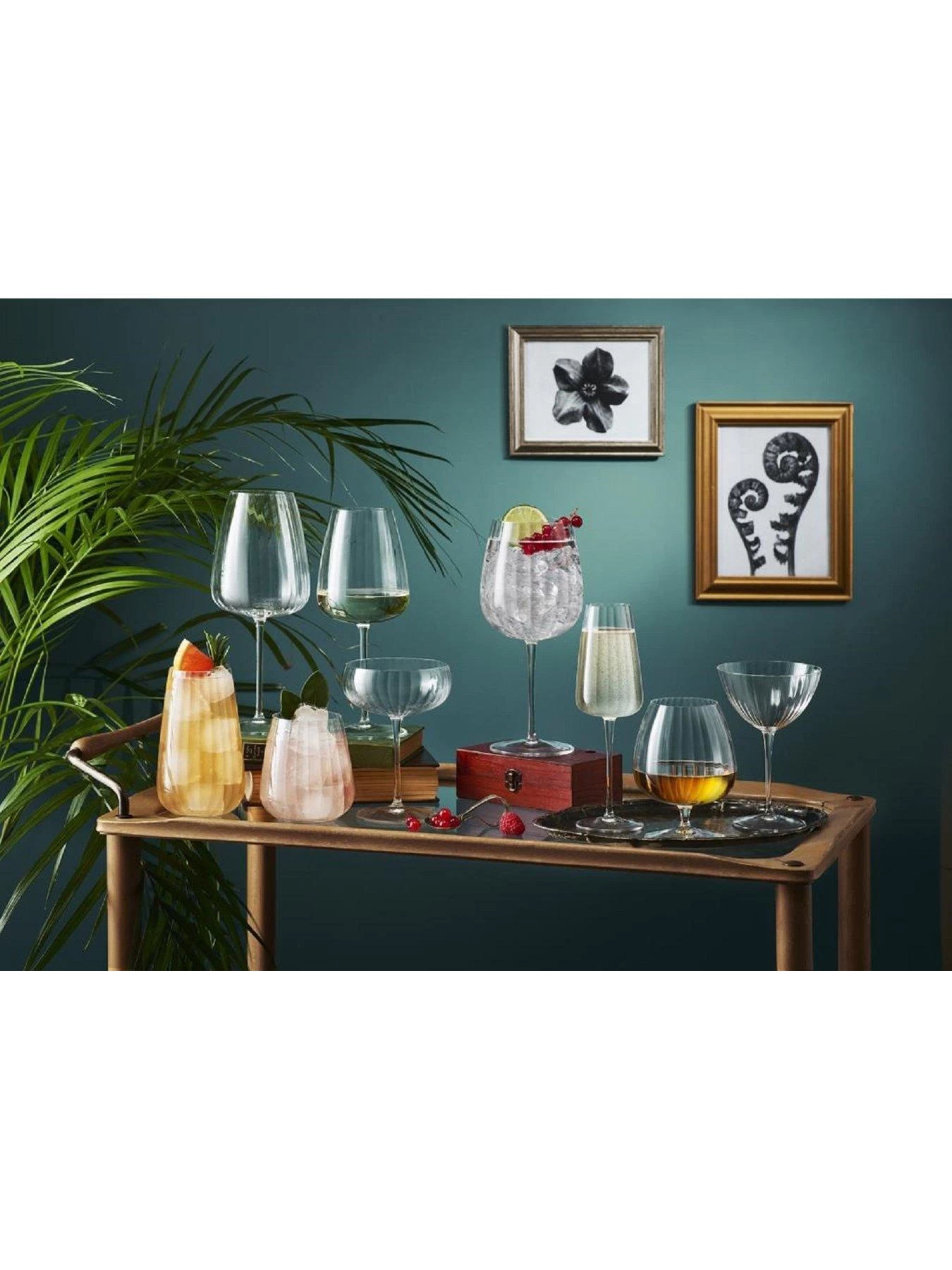 Luigi Bormioli Optica Set Of 4 Martini Glasses - 220ml 7 Luigi Bormioli Optica Set Of 4 Martini Glasses - 220ml - Image 5