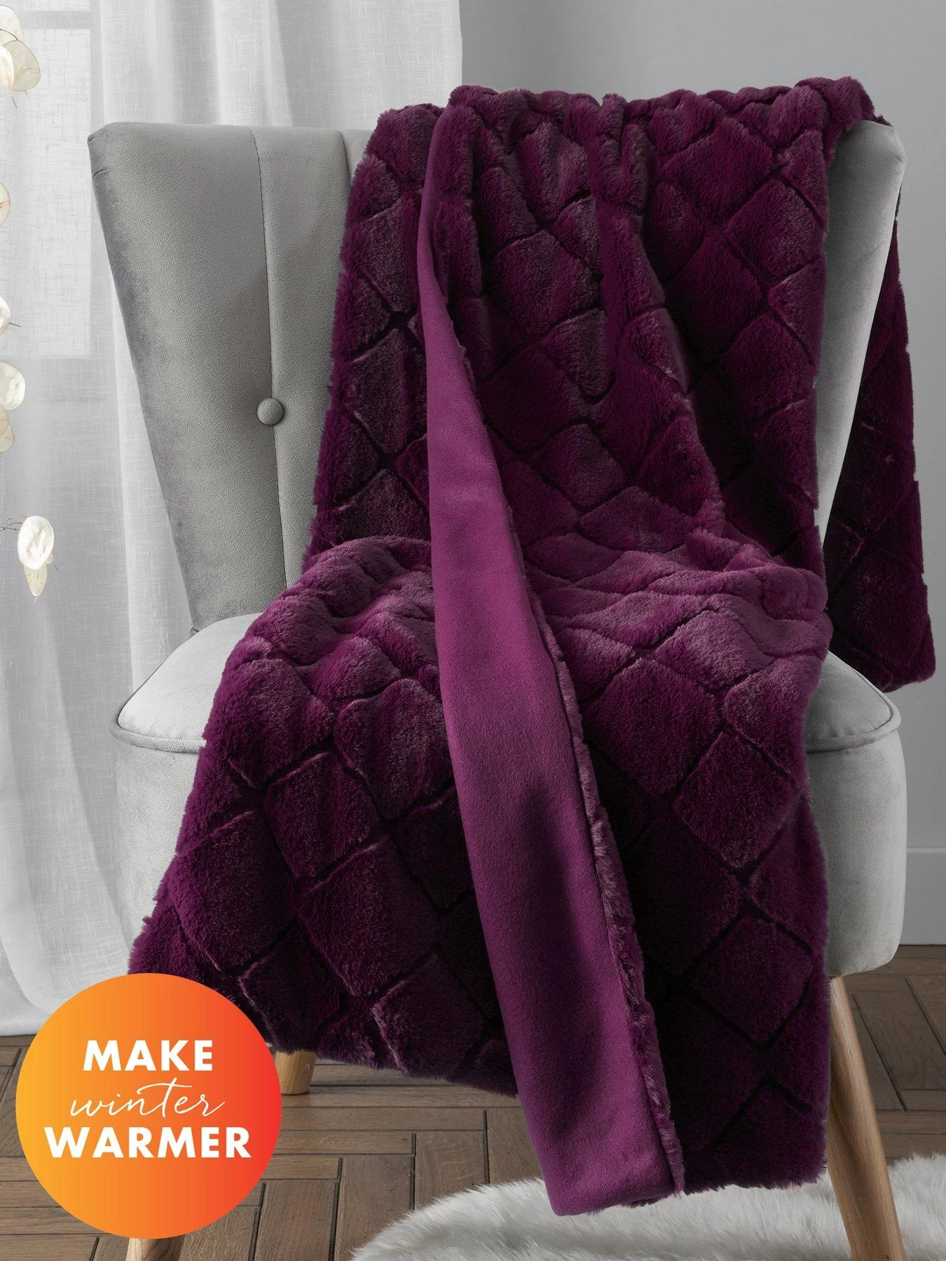 Catherine Lansfield Cosy Diamond Soft Throw - Plum 3 Catherine Lansfield Cosy Diamond Soft Throw - Plum