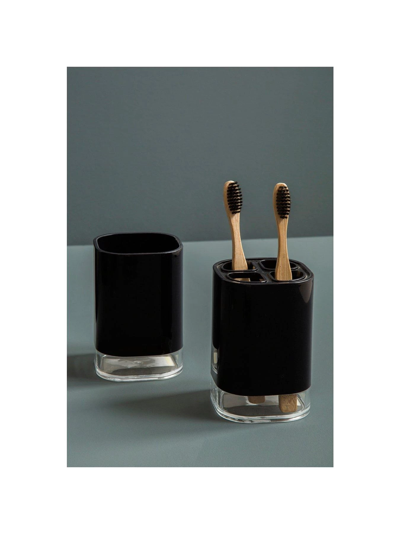 Premier Housewares Ando Black Acrylic Toothbrush Holder 5 Premier Housewares Ando Black Acrylic Toothbrush Holder - Image 3