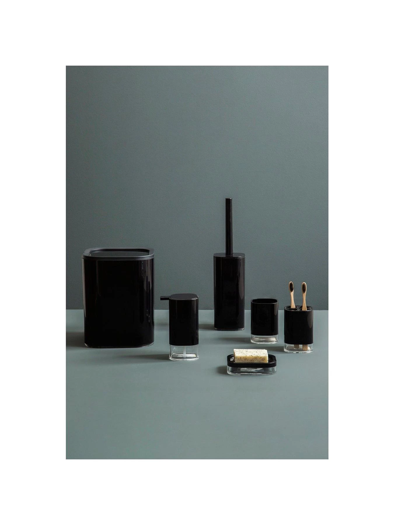 Premier Housewares Ando Black Acrylic Toothbrush Holder 7 Premier Housewares Ando Black Acrylic Toothbrush Holder - Image 5