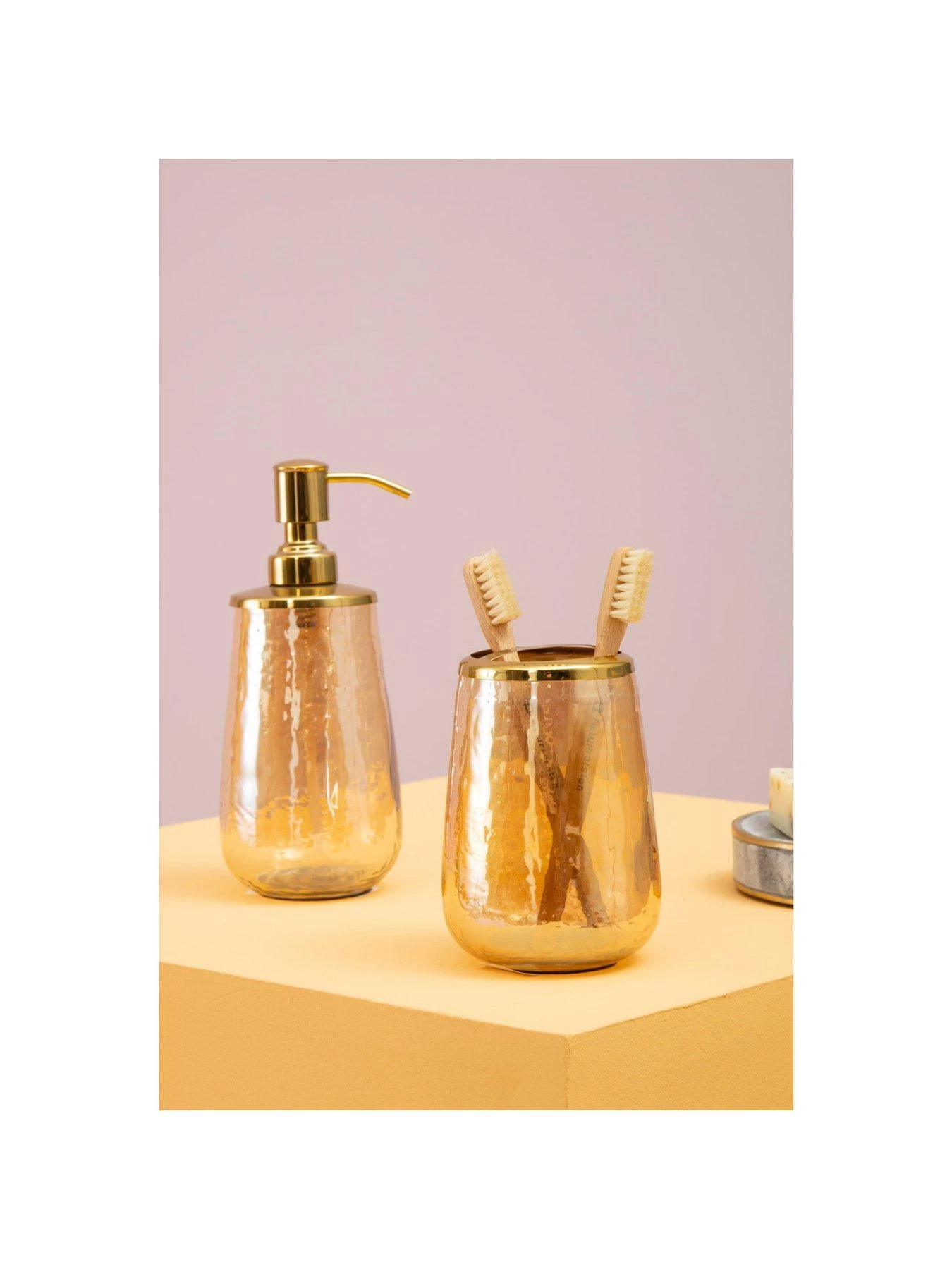 Premier Housewares Allegra Glass Toothbrush Holder 5 Premier Housewares Allegra Glass Toothbrush Holder - Image 3