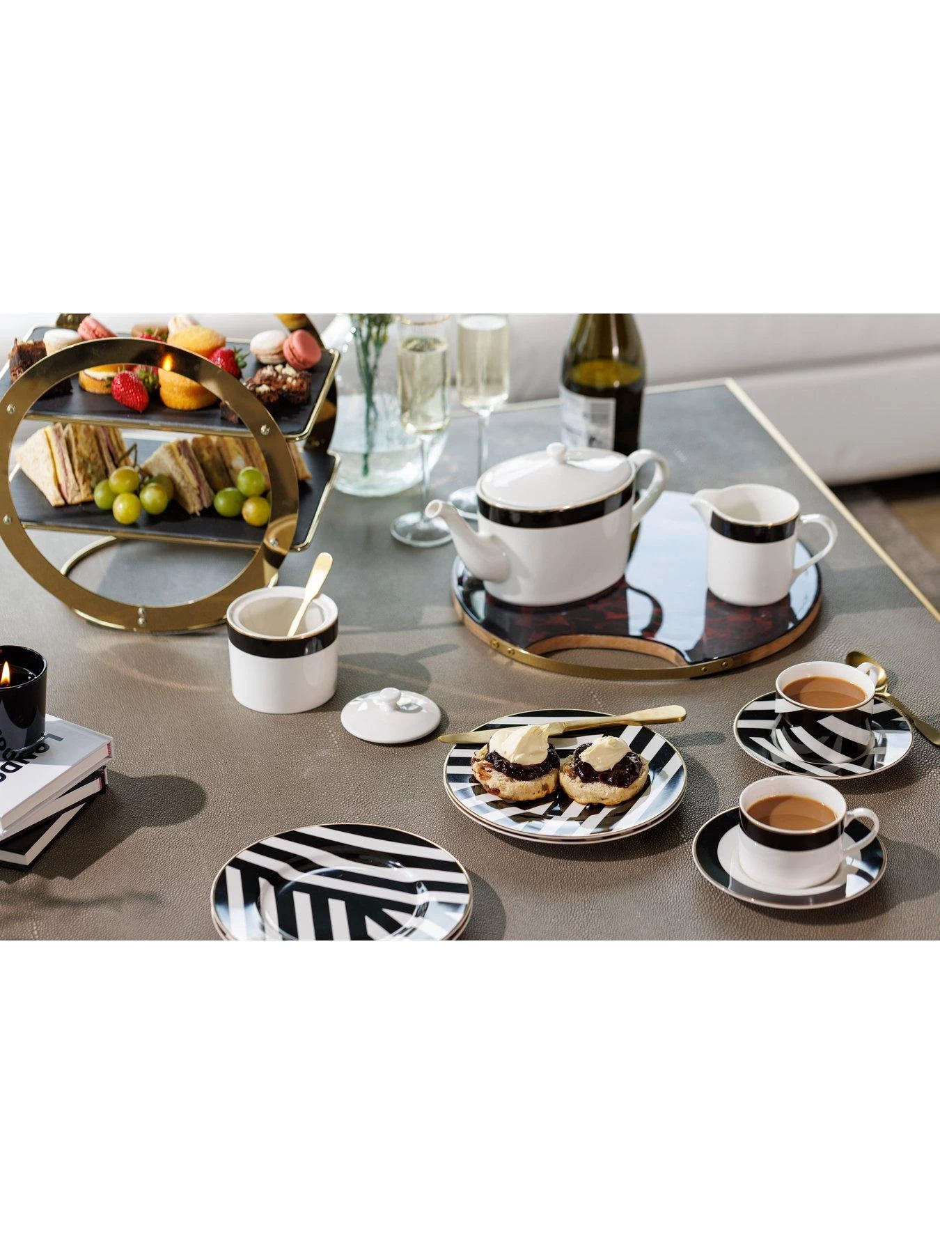 Mikasa Luxe Deco Sugar Pot And Creamer Set 6 Mikasa Luxe Deco Sugar Pot And Creamer Set - Image 4