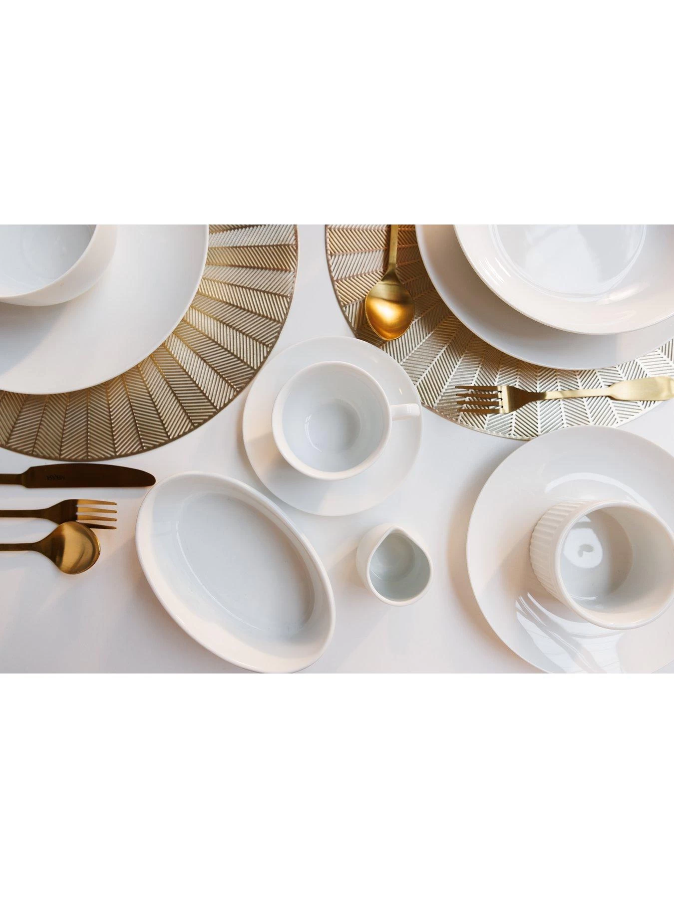 Mikasa Chalk Oval Pie Dish – 17 Cm 4 Mikasa Chalk Oval Pie Dish – 17 Cm - Image 2